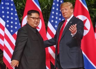 Kim e Trump assinam acordo que prevê desnuclearização da península Coreana
