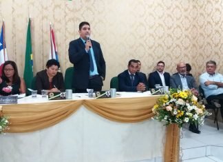 Vereadores da nova Mesa Diretora tomam posse na Câmara Municipal de Santa Bárbara