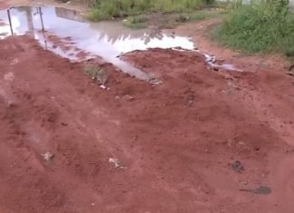 Barragem no interior da Bahia rompe e defesa civil alerta perigo; assista ao vídeo