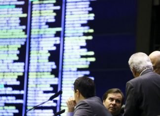 Previdência: confira principais pontos aprovados em primeiro turno, após votação dos destaques
