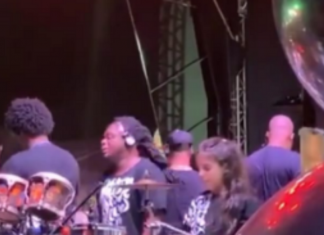 Filho de Ivete mostra intimidade com percussão e participa do show da cantora