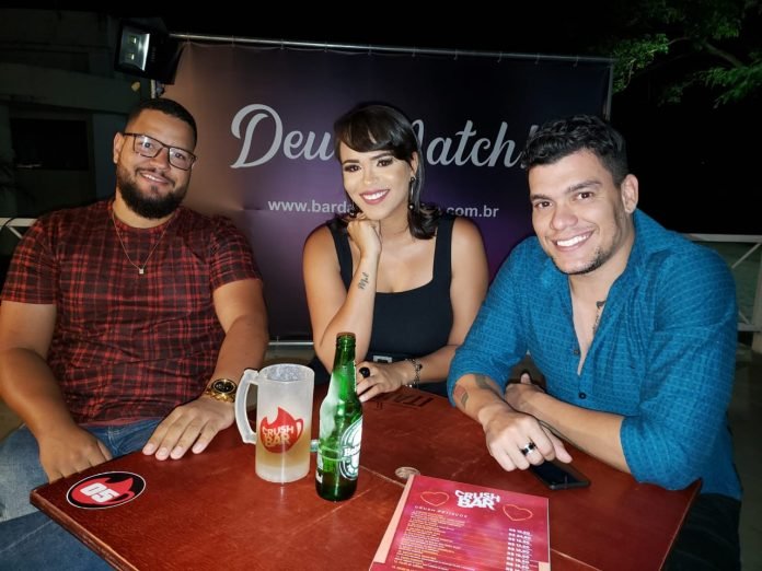 D8158BA6-0966-4D98-870E-1F4A489E7A9C