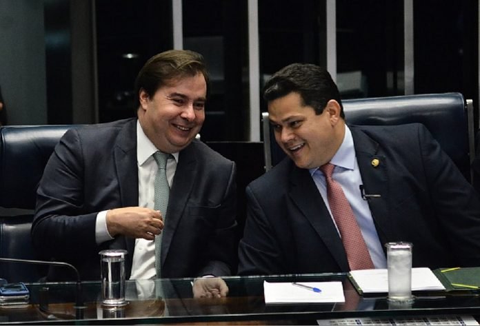 77FDB3A9-4930-4902-B6DB-DB8D3E7B325D