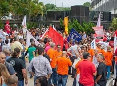 8078E275-95F3-48CF-8E48-00405C2A9185