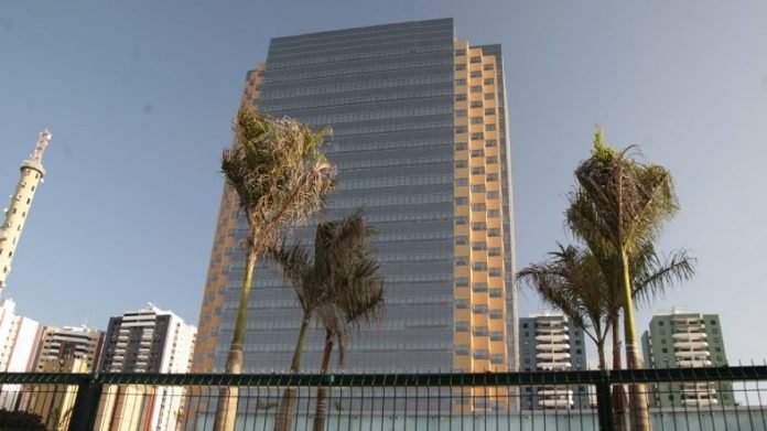 259B803B-90CC-423B-9F91-E21305C9C028