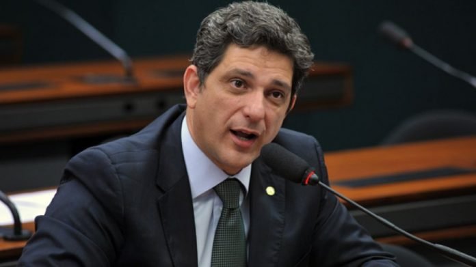 0FA4EFE1-91C2-483D-8E5C-513D6AB86100