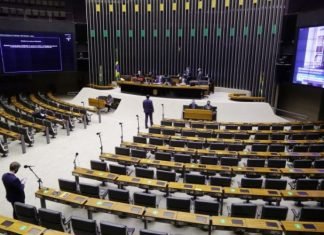 Câmara vota nesta terça aumento de penas para quem desviar recursos direcionados à Covid-19