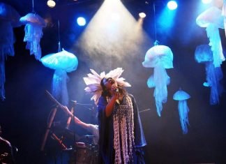 Show da cantora Ana Paula Albuquerque pode ser visto online pelo projeto Sesc Virtualidades Bahia