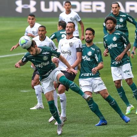 lance-do-duelo-entre-palmeiras-e-atletico-mg-pelo-brasileirao-no-allianz-parque-1604348413669_v2_450x450