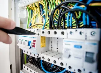 Jequié: Homem é condenado a três anos de reclusão por furto de energia elétrica