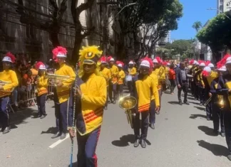 Fanfarras escolares abrilhantam desfile cívico do 7 de Setembro em Salvador e no interior