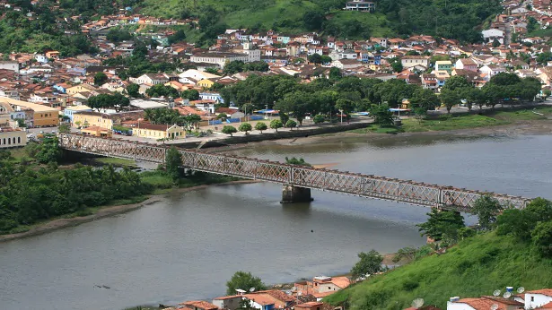 PONTE-CACHOEIRA