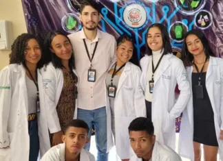 Estudantes da rede estadual são finalistas com oito projetos na Febrace