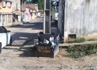 SAJ: Moradora reclama de coleta de lixo incompleta na Rua Marieta Martins
