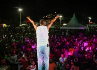 Carnaval de Itacaré é marcado por sucesso e show eletrizante da Banda Bom Balanço