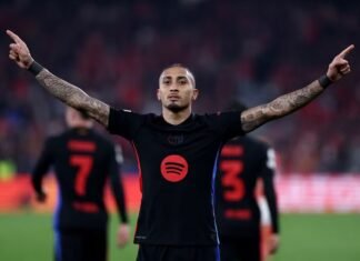 Jornal coloca Raphinha como candidato à Bola de Ouro: “Voltou a crescer”