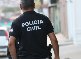 Homem é preso após fazer R$ 1,4 mil em compras com cartão que achou na rua com aproximação liberada