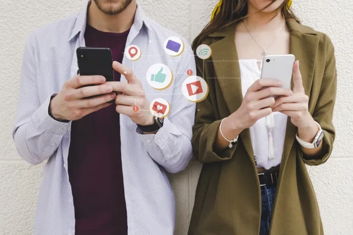 11-social-commerce.jpg