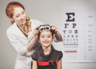 7 sinais que podem indicar problemas de visão em crianças