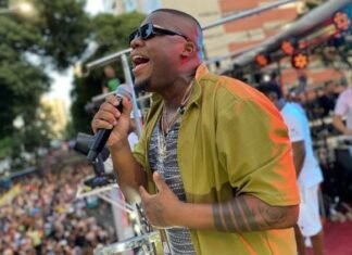 Escandurras agita o Carnaval de Itaberaba com show em trio elétrico