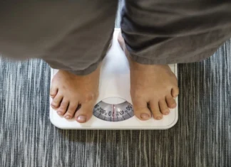 Qual é o seu peso ideal para a sua altura, de acordo com especialistas