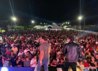 NATAL FORA DE ÉPOCA EM PEDRO ALEXANDRE REUNIU MORADORES E VISITANTE COM GRANDES ATRAÇÕES QUE ANIMARAM AS NOITES